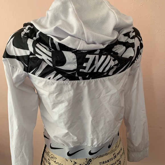 NIKE Little Girls Marker Mash Jacket!🤍 Size M - Picture 3 of 5